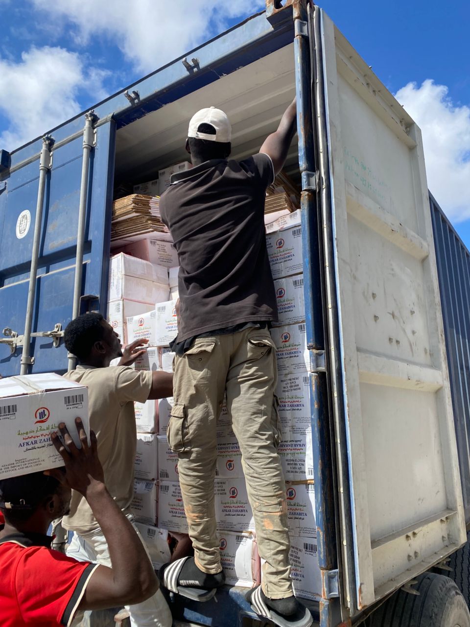 Afkar Zahabiya container loading Africa export